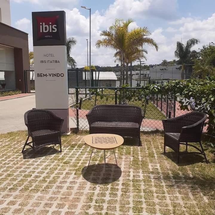 Hotel Ibis Itatiba Esterno foto